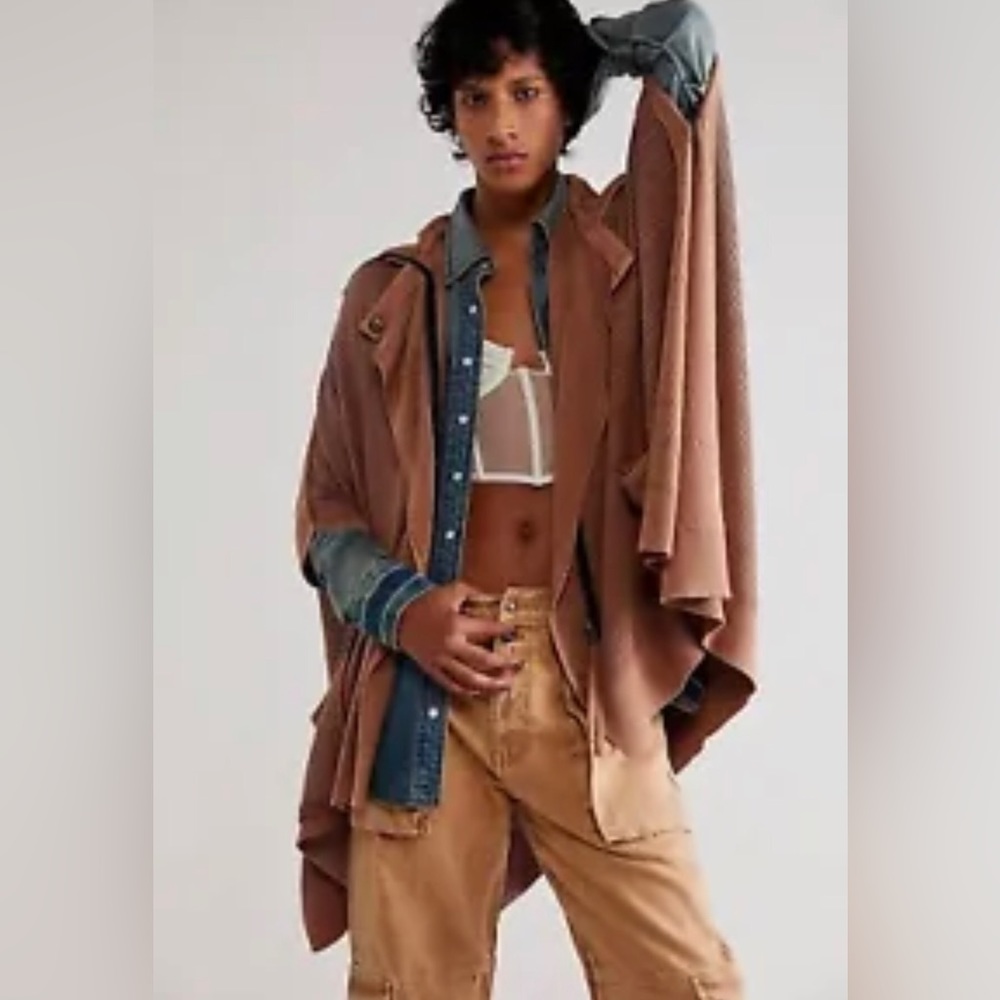 Free people Suzie Poncho Brown Size S/XS. B21